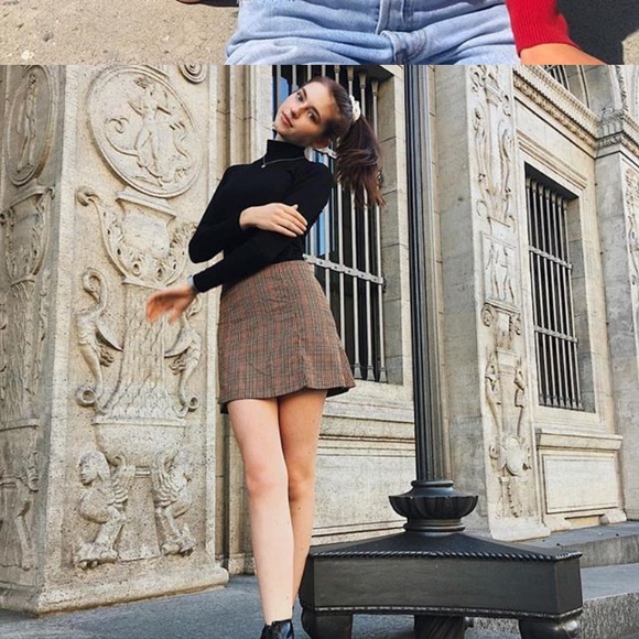 Mini Fall Mystery Box!! 🖤 - Picture 2 of 8